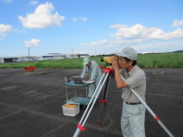 航空灯火電気施設保全監督等業務